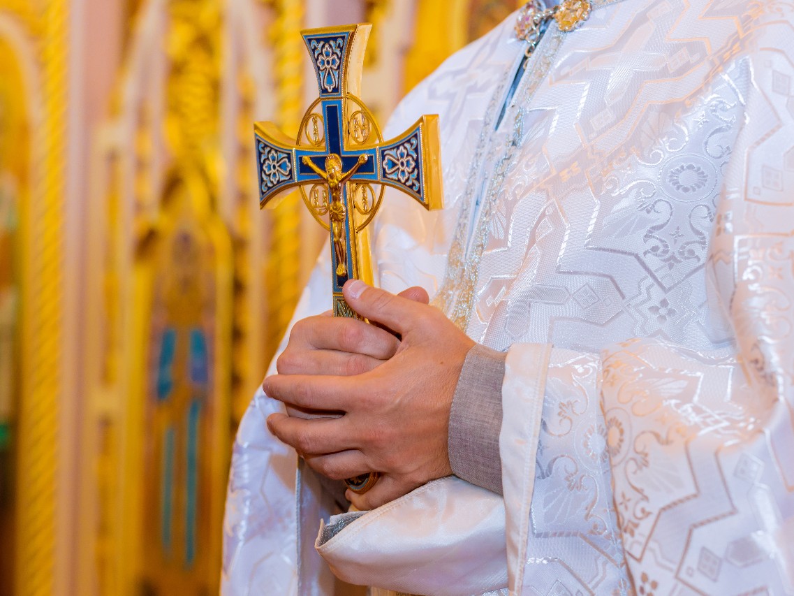 the-holy-orthodox-father-priest-holds-with-a-cross-2022-11-12-11-20-07-utc